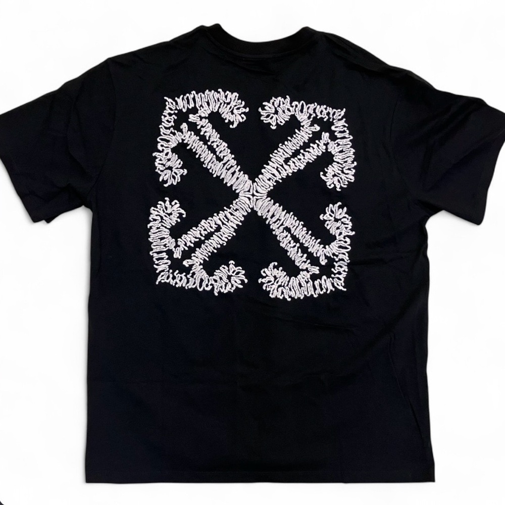 Off-White Small Tee - image 4